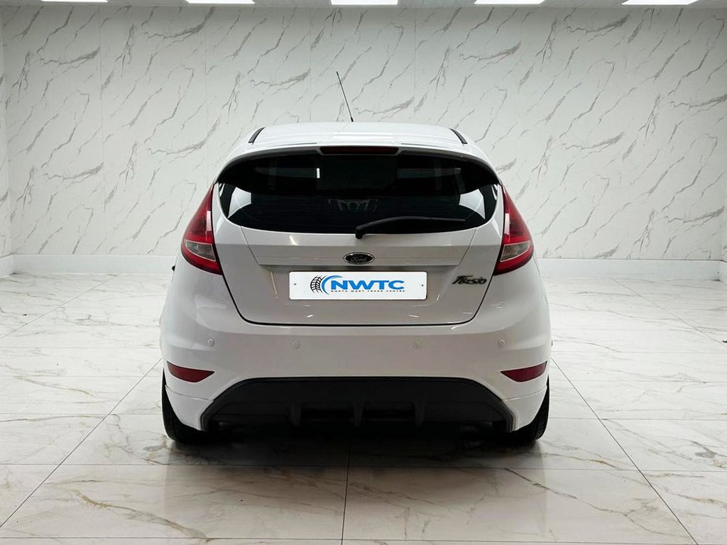 Used Ford Fiesta 2012 for sale - 76867386: Photo 8