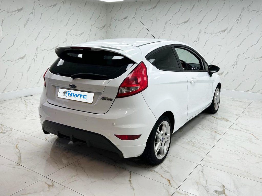 Used Ford Fiesta 2012 for sale - 76867386: Photo 9