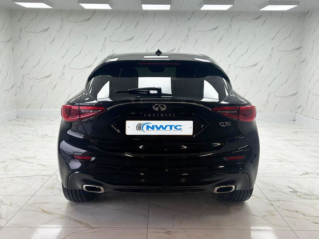 Used Infiniti Q30 2016 for sale - 78180913: Photo 10