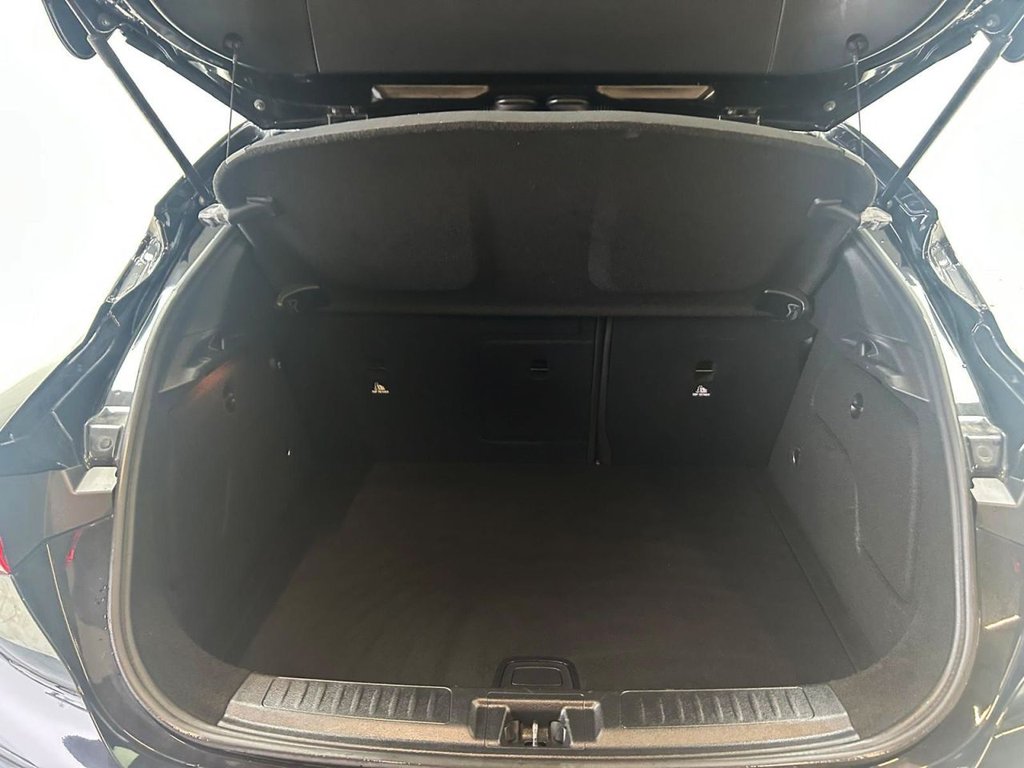 Used Infiniti Q30 2016 for sale - 78180913: Photo 22