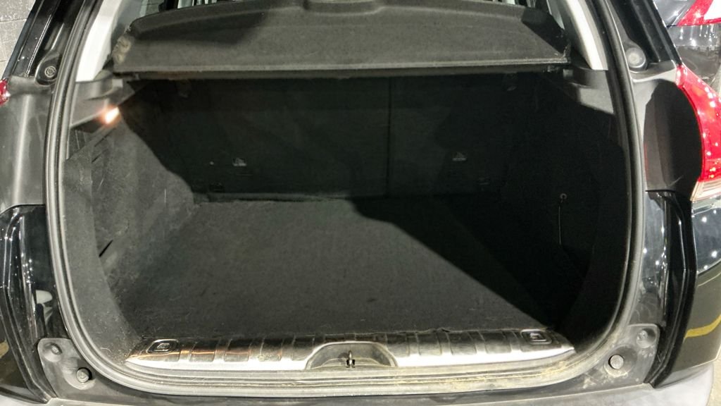 Used Peugeot 2008 2015 for sale - 77436749: Photo 14