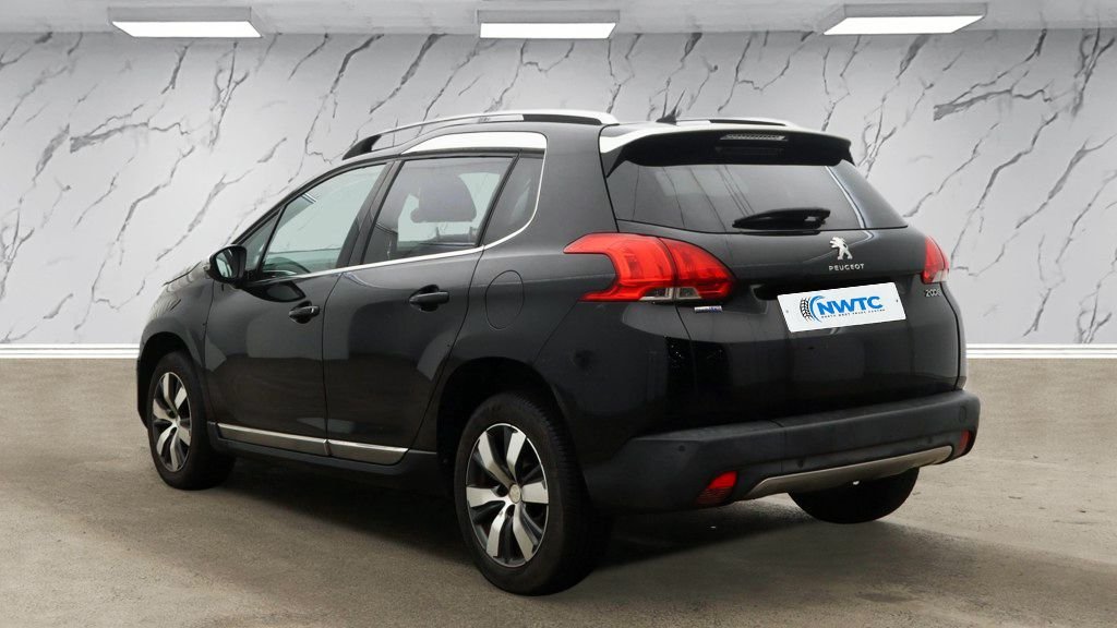 Used Peugeot 2008 2015 for sale - 77436749: Photo 5