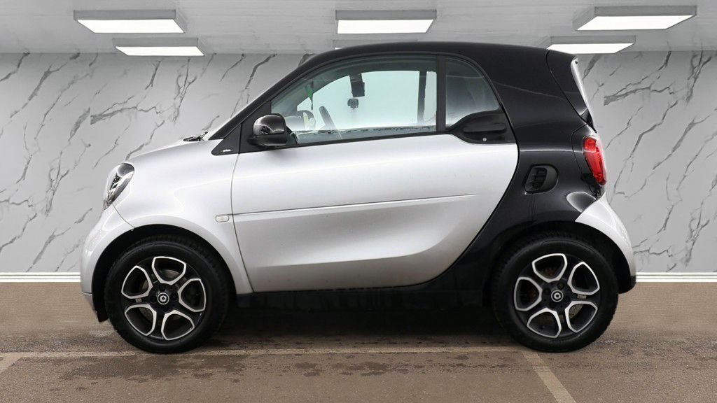 Used smart fortwo 2017 for sale - 77836038: Photo 9