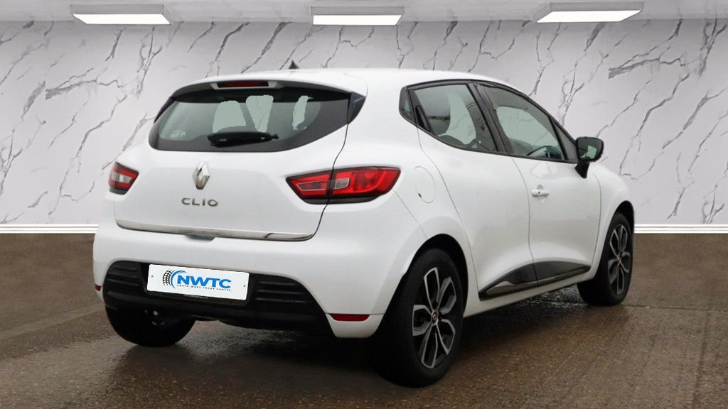 Used Renault Clio 2018 for sale - 76655292: Photo 5