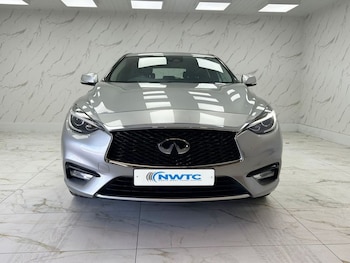 Used Infiniti Q30 2019 for sale - 75642570: Photo