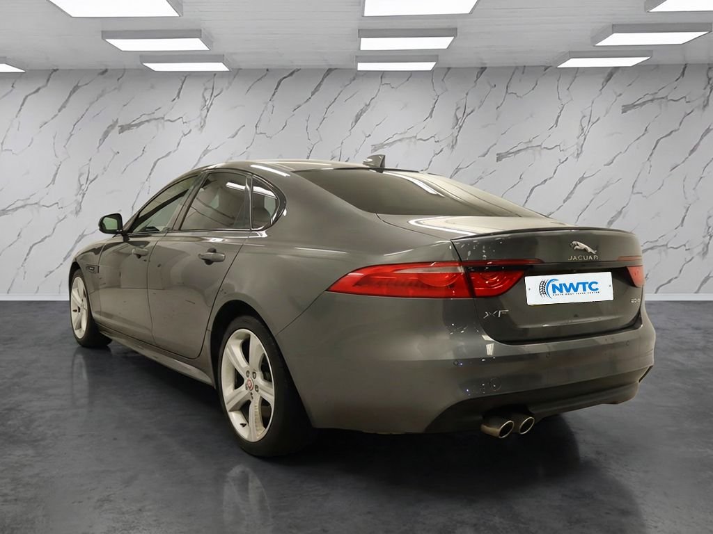 Used Jaguar XF 2017 for sale - 78095869: Photo 4