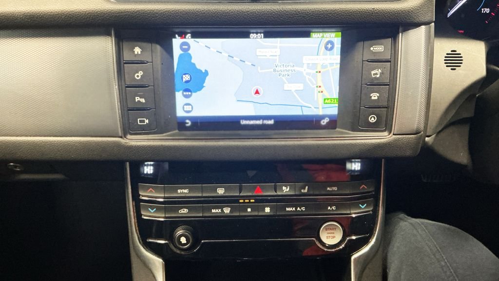 Used Jaguar XF 2017 for sale - 78095869: Photo 9