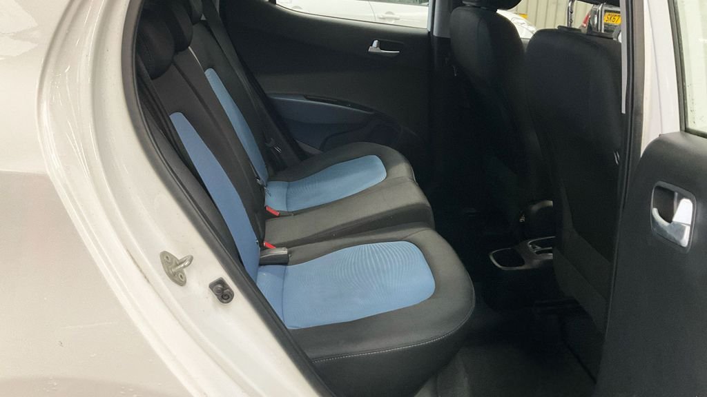 Used Hyundai i10 2016 for sale - 77288249: Photo 12