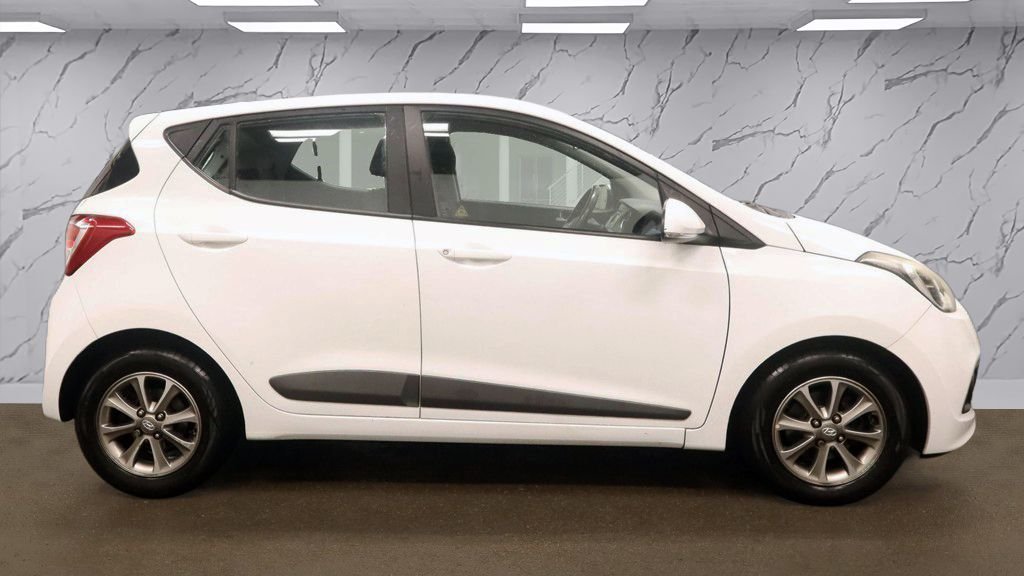 Used Hyundai i10 2016 for sale - 77288249: Photo 6
