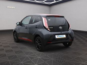 Used Toyota AYGO 2018 for sale - 76173068: Photo 4
