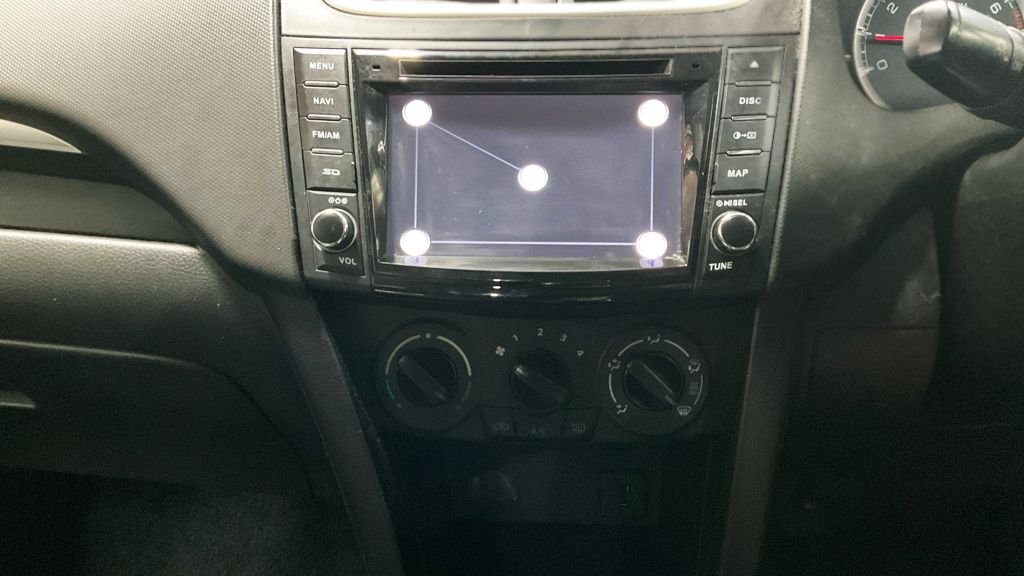 Used Suzuki Swift 2015 for sale - 77422391: Photo 10