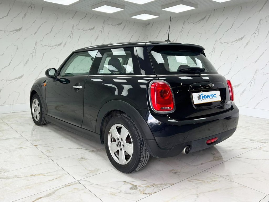 Used MINI Hatch 2018 for sale - 76105981: Photo 6