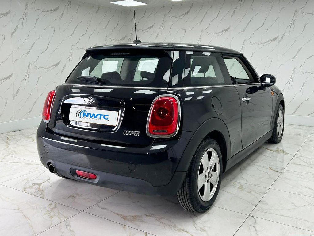 Used MINI Hatch 2018 for sale - 76105981: Photo 9