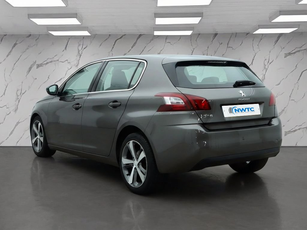 Used Peugeot 308 2015 for sale - 77512424: Photo 4