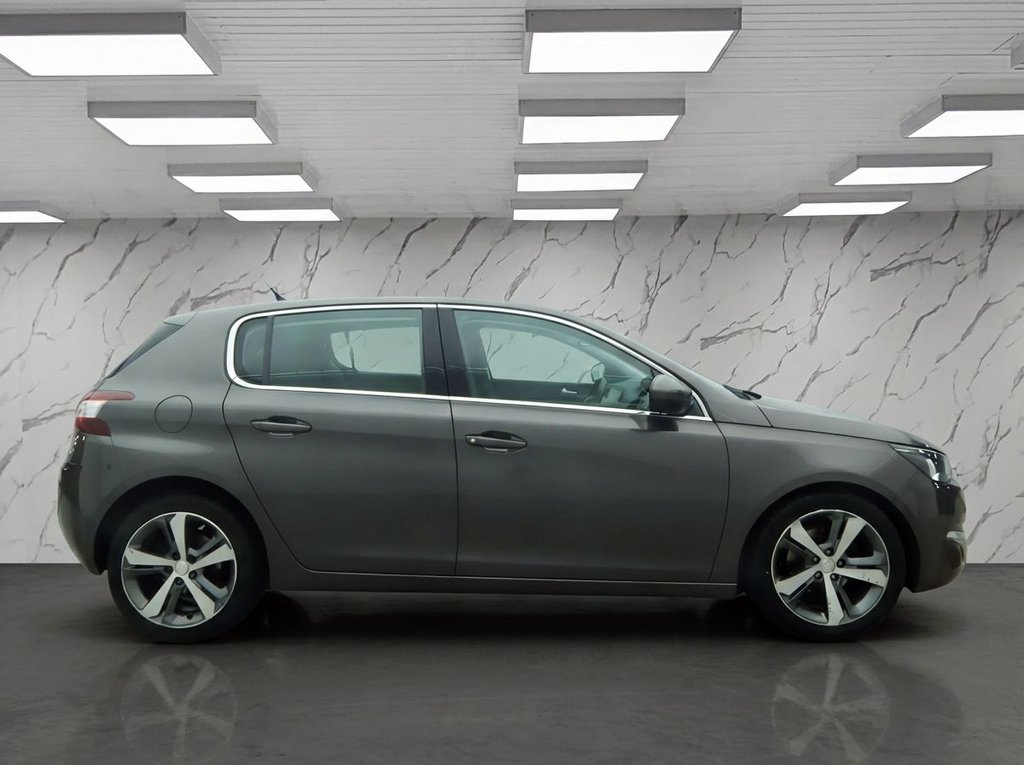 Used Peugeot 308 2015 for sale - 77512424: Photo 6
