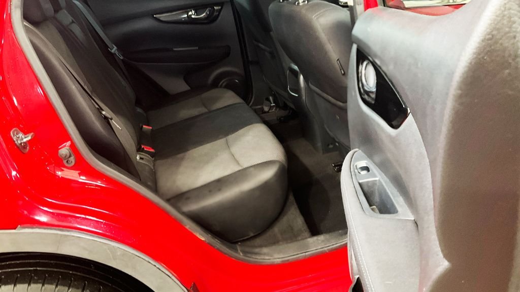 Used Nissan Qashqai 2015 for sale - 77288215: Photo 12