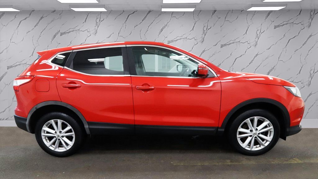 Used Nissan Qashqai 2015 for sale - 77288215: Photo 6