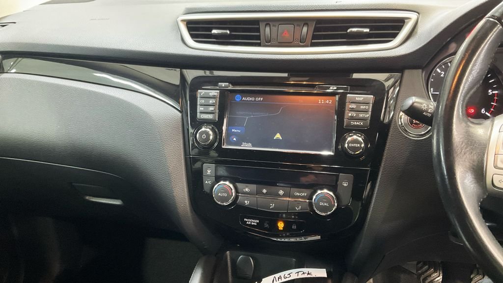 Used Nissan Qashqai 2015 for sale - 77288215: Photo 9