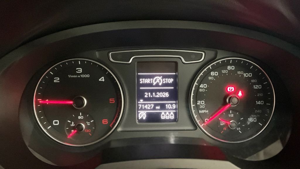 Used Audi Q3 2014 for sale - 77302667: Photo 11