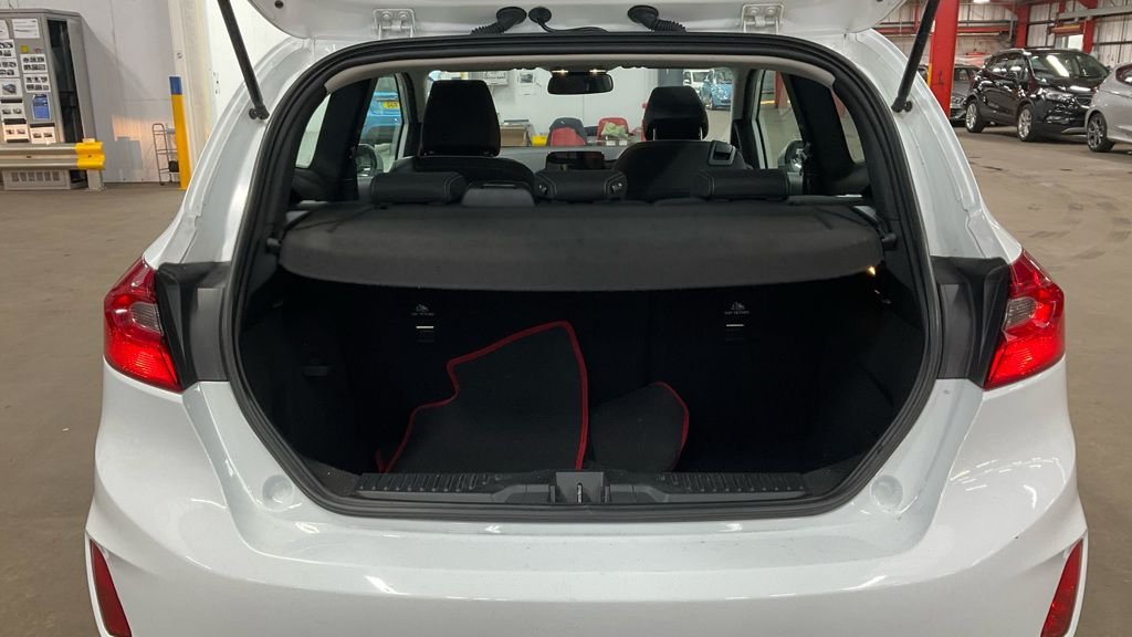 Used Ford Fiesta 2017 for sale - 76686598: Photo 11