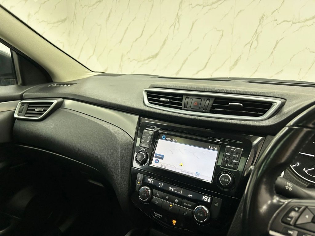 Used Nissan Qashqai 2017 for sale - 76535673: Photo 12