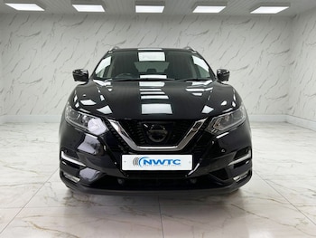 Used Nissan Qashqai 2017 for sale - 76535673: Photo