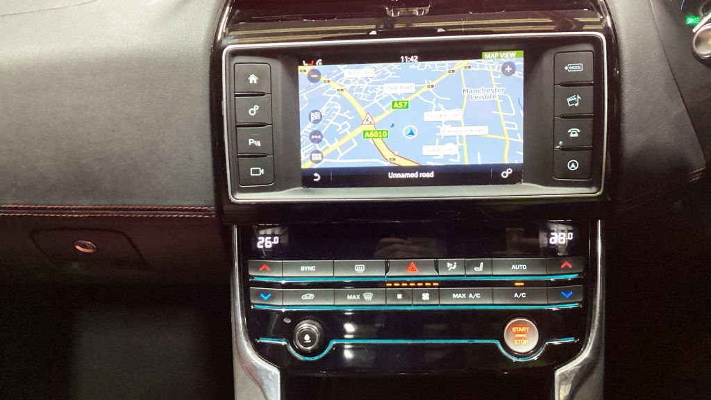 Used Jaguar XE 2016 for sale - 77507550: Photo 11