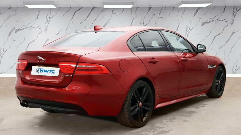 Used Jaguar XE 2016 for sale - 77507550: Photo 7