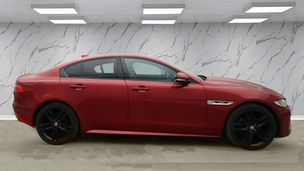 Used Jaguar XE 2016 for sale - 77507550: Photo 8