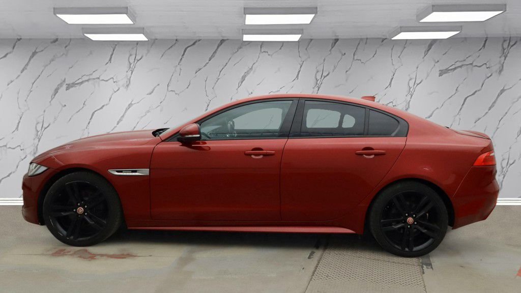 Used Jaguar XE 2016 for sale - 77507550: Photo 9