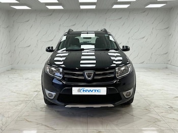 Used Dacia Sandero Stepway 2014 for sale - 76950209: Photo