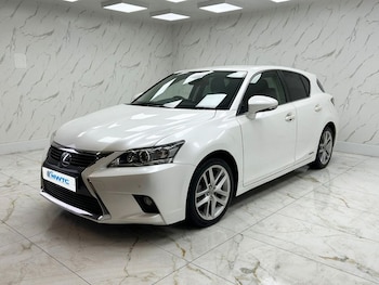 Used Lexus CT 2017 for sale - 77341400: Photo