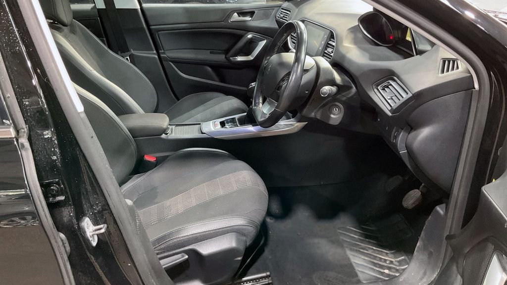 Used Peugeot 308 2020 for sale - 76454685: Photo 10