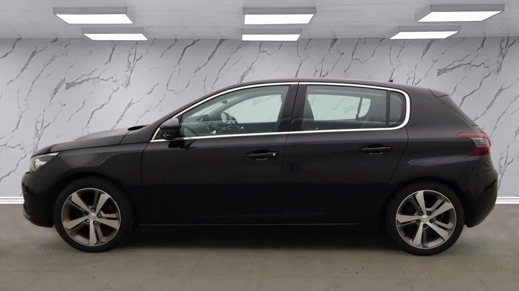 Used Peugeot 308 2020 for sale - 76454685: Photo 7
