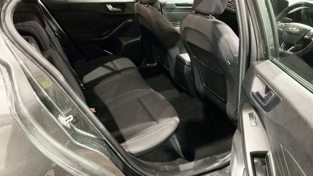Used Ford Focus 2019 for sale - 76655237: Photo 11