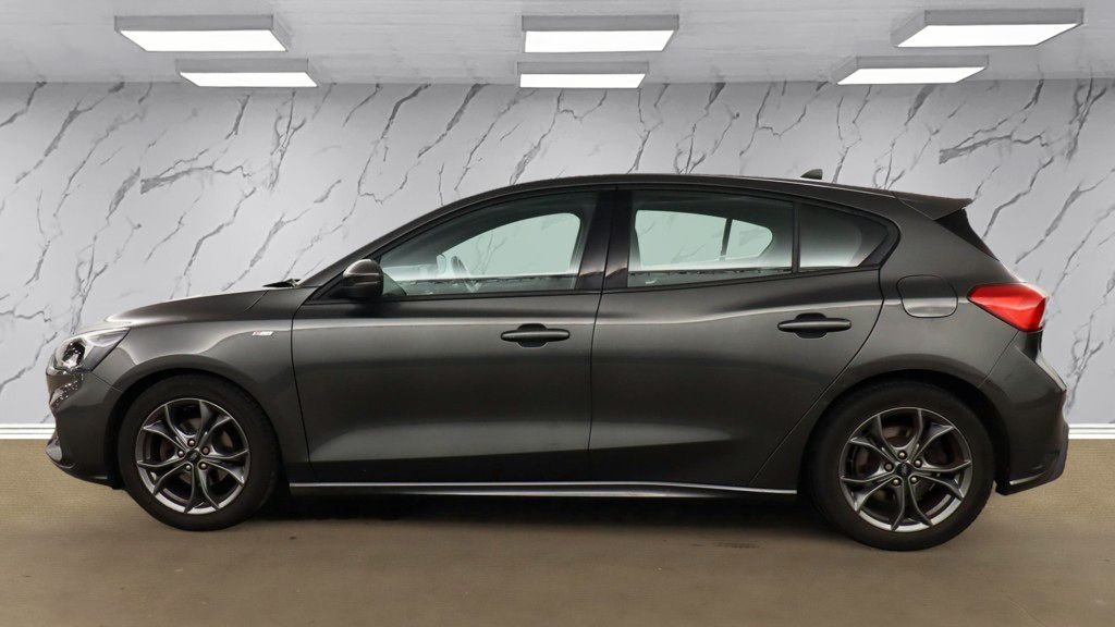 Used Ford Focus 2019 for sale - 76655237: Photo 7