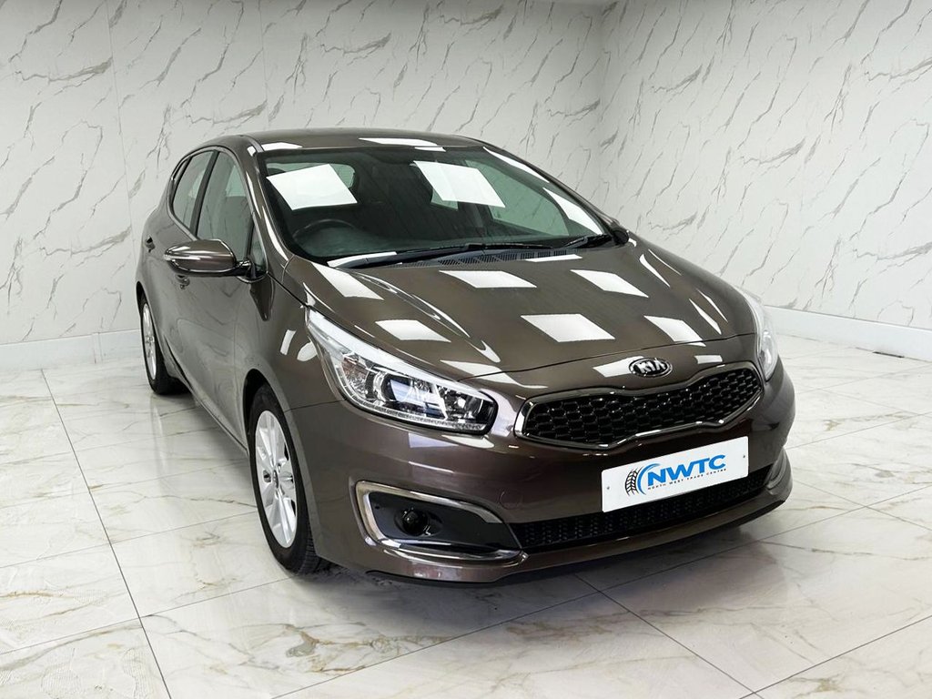 Used Kia Ceed 2018 for sale - 76655276: Photo 2