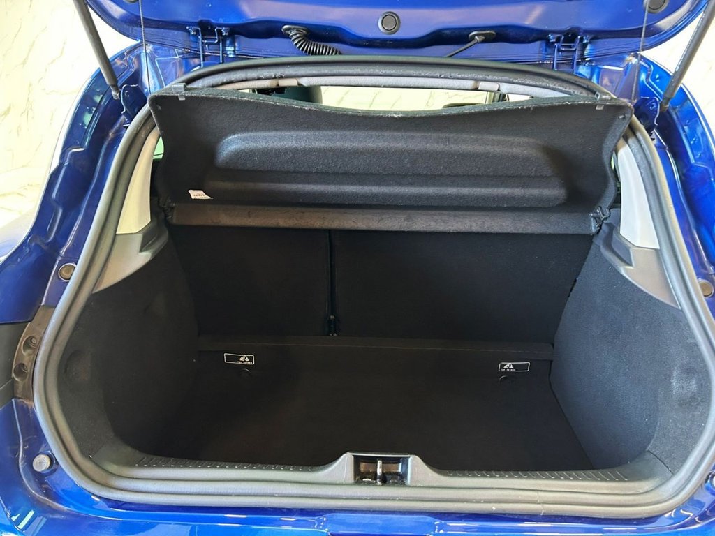 Used Renault Clio 2019 for sale - 76250220: Photo 19