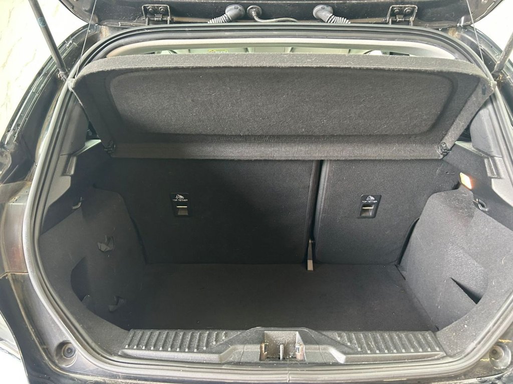 Used Ford Fiesta 2018 for sale - 76941561: Photo 18