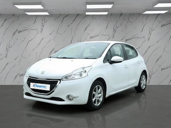 Used Peugeot 208 2015 for sale - 77780415: Photo