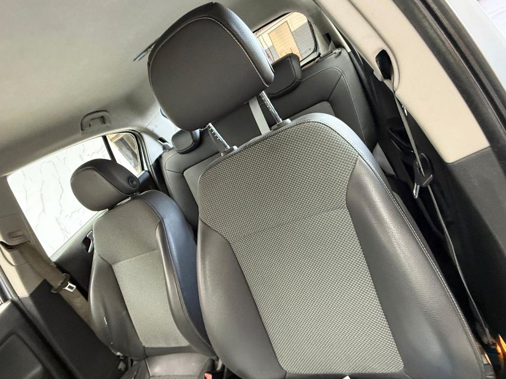 Used Vauxhall Corsa 2009 for sale - 77621379: Photo 12