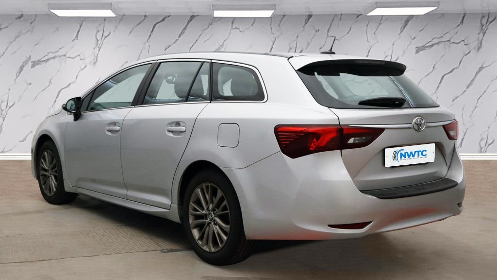 Used Toyota Avensis 2016 for sale - 77806528: Photo 6