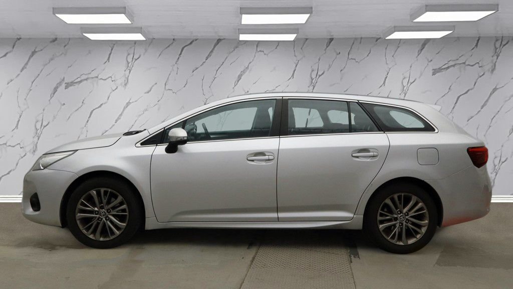 Used Toyota Avensis 2016 for sale - 77806528: Photo 9