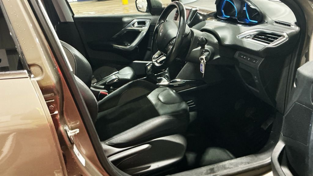 Used Peugeot 2008 2016 for sale - 77288219: Photo 11