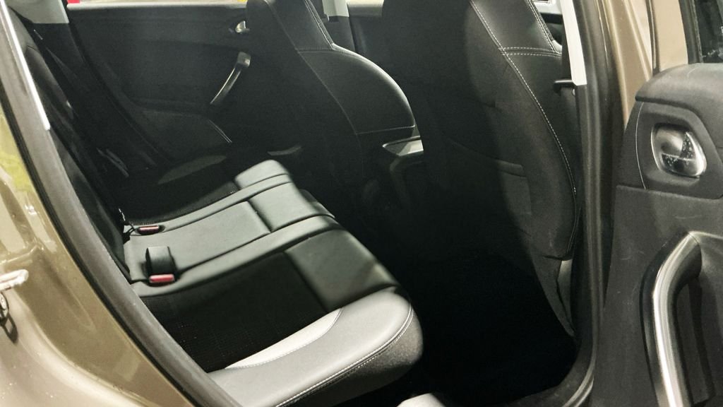 Used Peugeot 2008 2016 for sale - 77288219: Photo 12