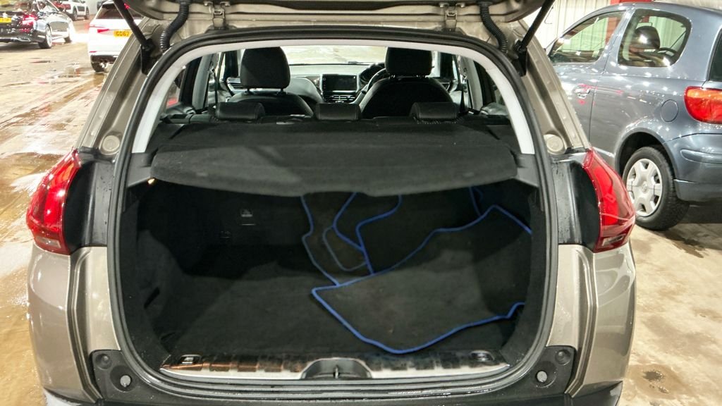 Used Peugeot 2008 2016 for sale - 77288219: Photo 13