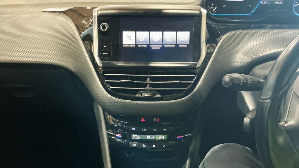 Used Peugeot 2008 2016 for sale - 77288219: Photo 9