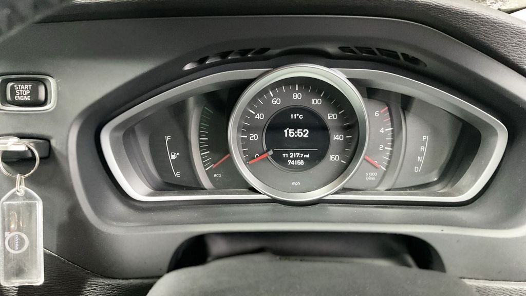 Used Volvo V40 2016 for sale - 77836098: Photo 11