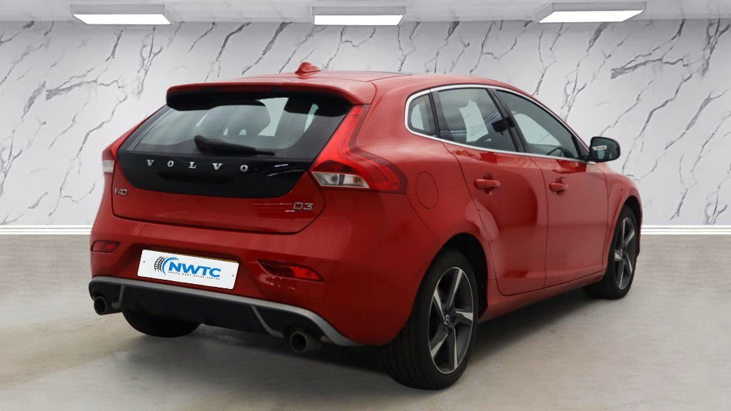 Used Volvo V40 2016 for sale - 77780763: Photo 7