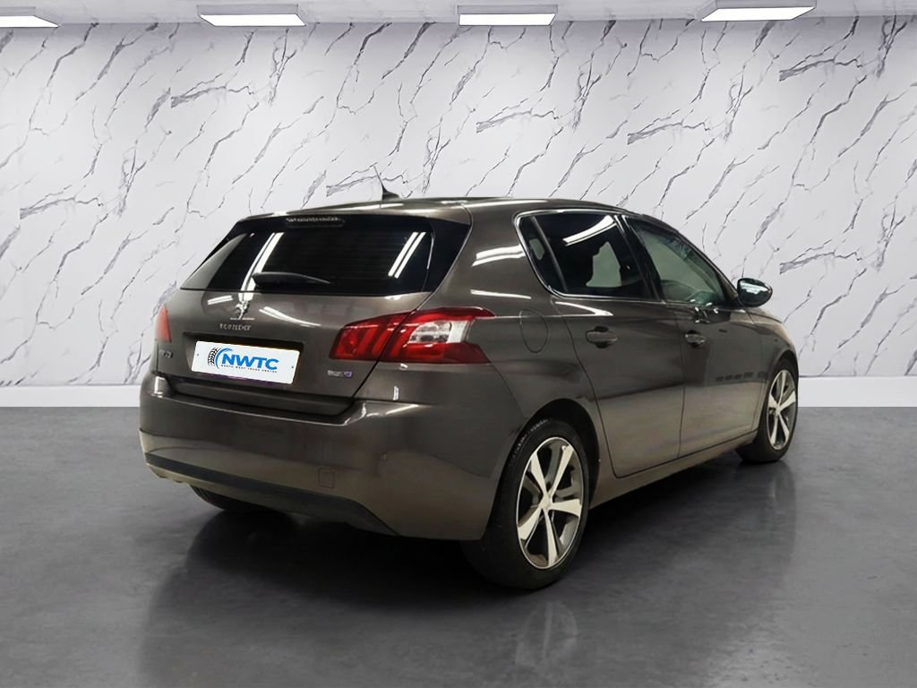 Used Peugeot 308 2016 for sale - 77384194: Photo 6